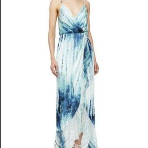 Gorgeous Parker Maxi Dress!